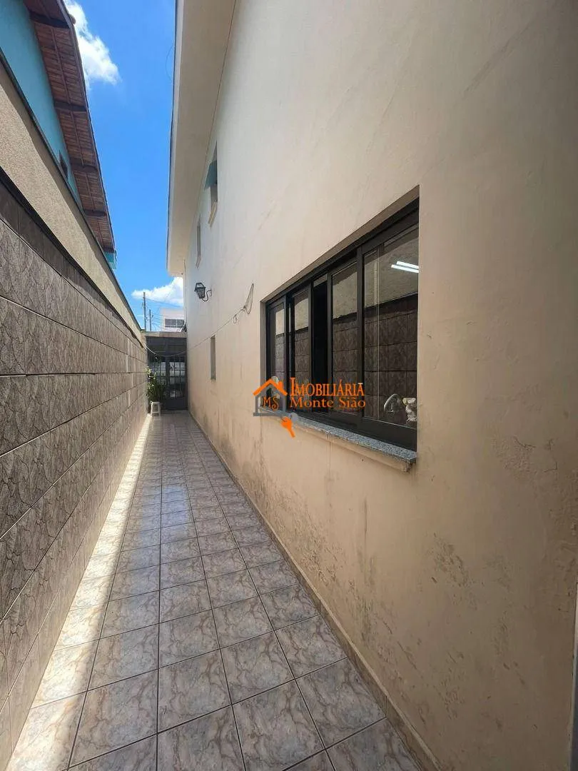 Imagem Sobrado com 3 dormitórios à venda, 240 m² por R$ 640.000 - Ponte Grande - Guarulhos/SP