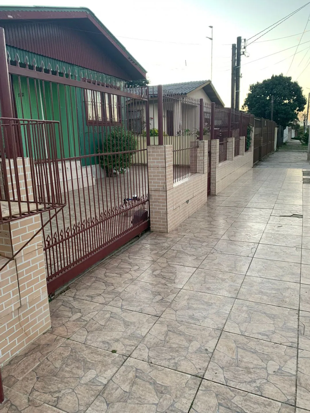 Imagem Oportunidade na Vila Elsa - Duas Casas no Mesmo Terreno!