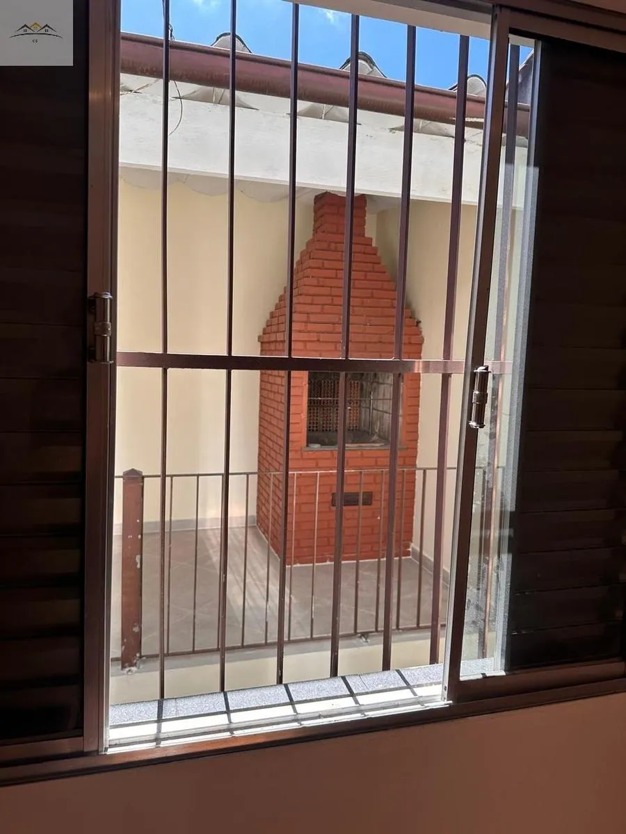 Imagem Sobrado à venda no Pq. Marajoara em Santo André 3 dorm. 2 wc 2 vgs. reformado