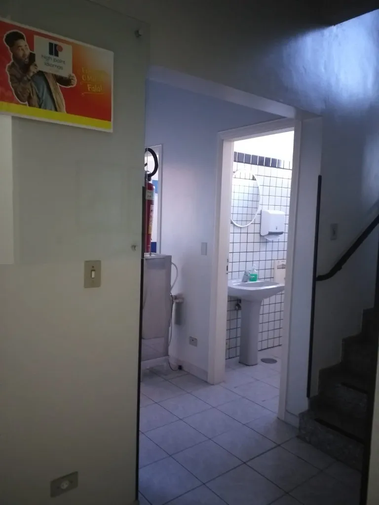 Imagem Prédio Comercial de Alto Padrão na Assunção, São Bernardo do Campo-SP: 8 banheiros, 2 vagas, 665m² - Venda ou Locação!