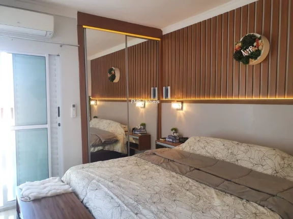 Imagem Casa à venda em São Paulo-SP na Vila Esperança com 4 quartos, 4 suítes e 3 vagas de garagem.