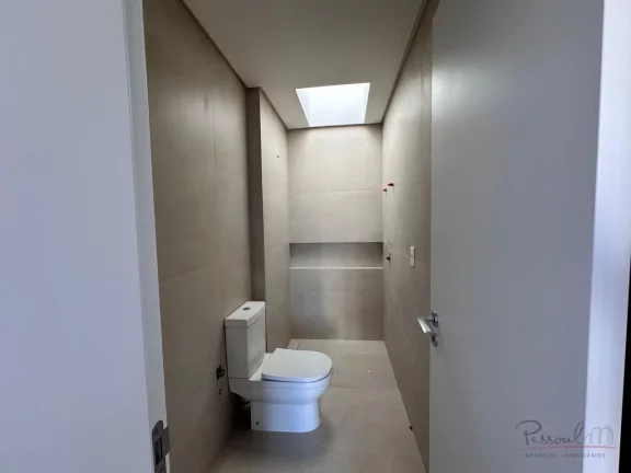 Imagem Unidade frente Cesar Nascimento. Cobertura Duplex, um luxo! Possui 3 suítes, todas com sacada e vis...
