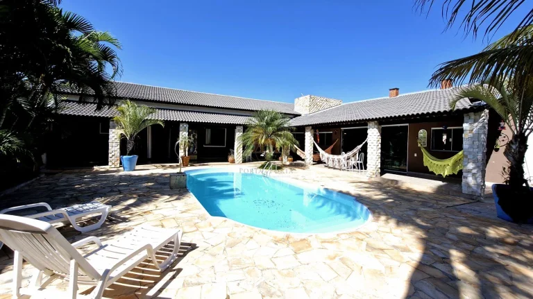 Imagem Casa à Venda em Itapetininga – 285 m², 4 Dormitórios, 1 Suíte, Piscina e Pomar em Terreno de 1.000 m²