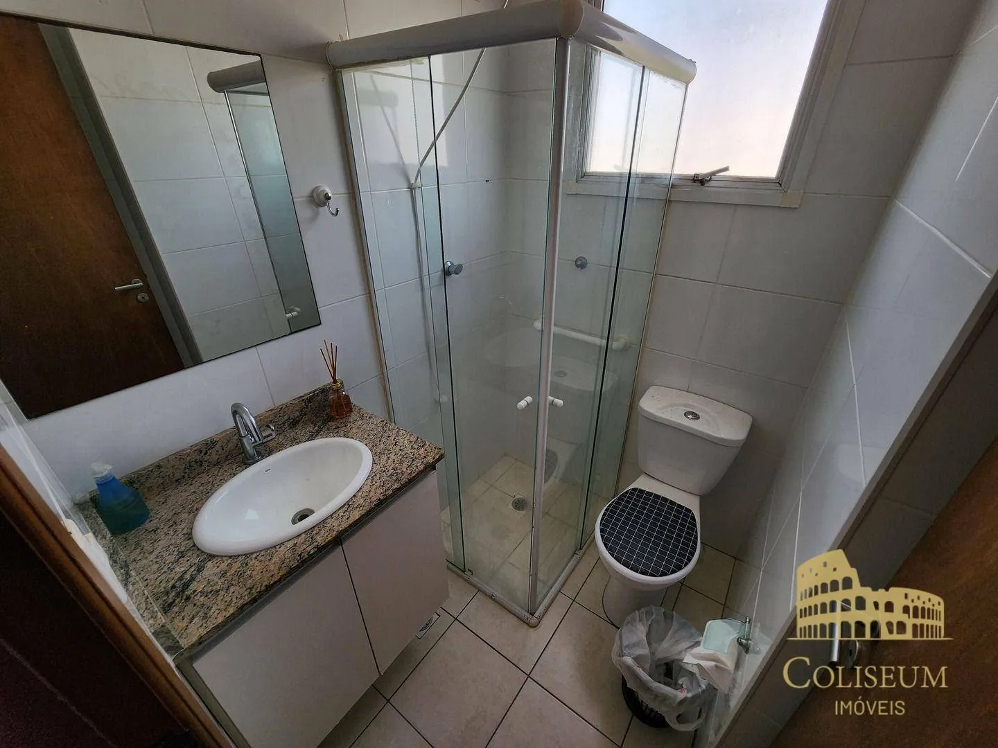 Imagem Apartamento com 3 dormitórios à venda, 105 m² por R$ 700.000,00 - Guilhermina - Praia Grande/SP