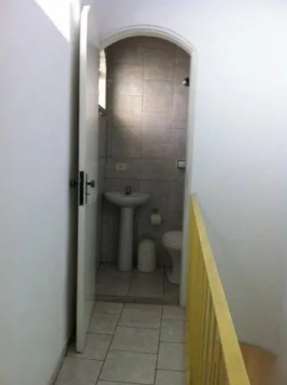 Imagem Sobrado com 2 Quartos para Alugar, 90 m² em Vila Assunção - Santo André