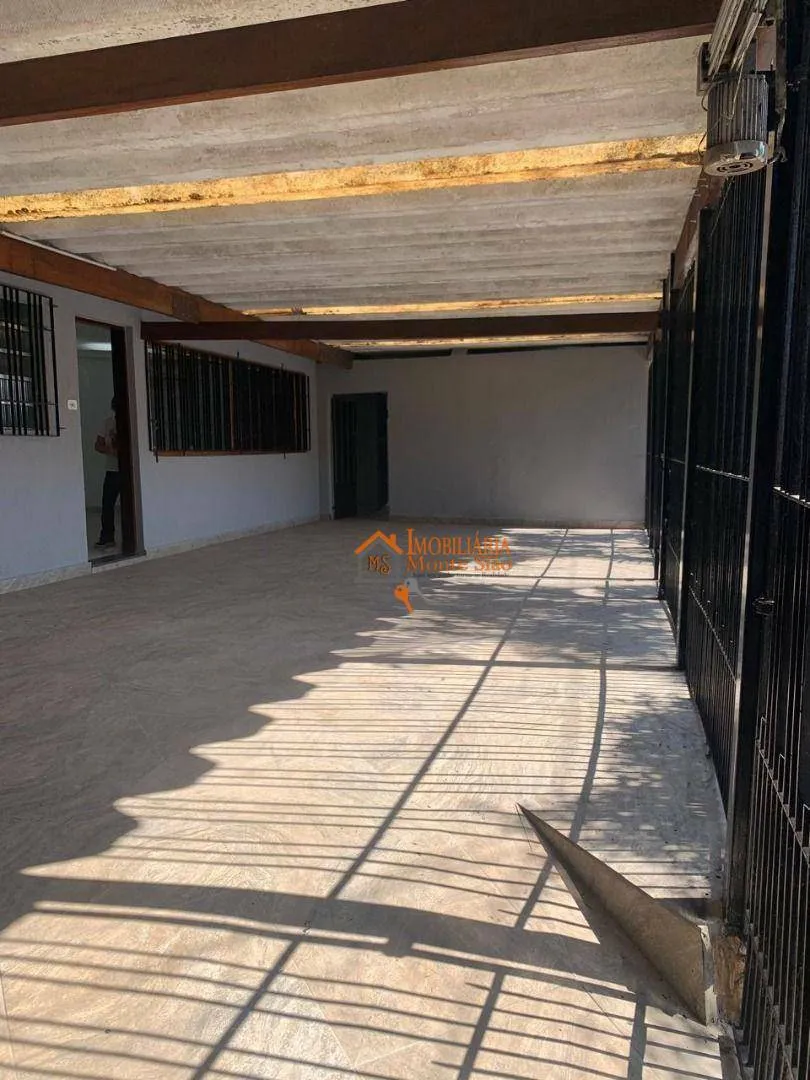 Imagem Casa com 3 dormitórios, 269 m² - venda por R$ 725.000,00 ou aluguel por R$ 4.194,00/mês - Jardim Presidente Dutra - Guarulhos/SP