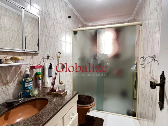 Imagem Apartamento à venda com 100m², 2 quartos, garagem fechada, dependência completa por R$480.000,00 na Ponta da Praia em Santos