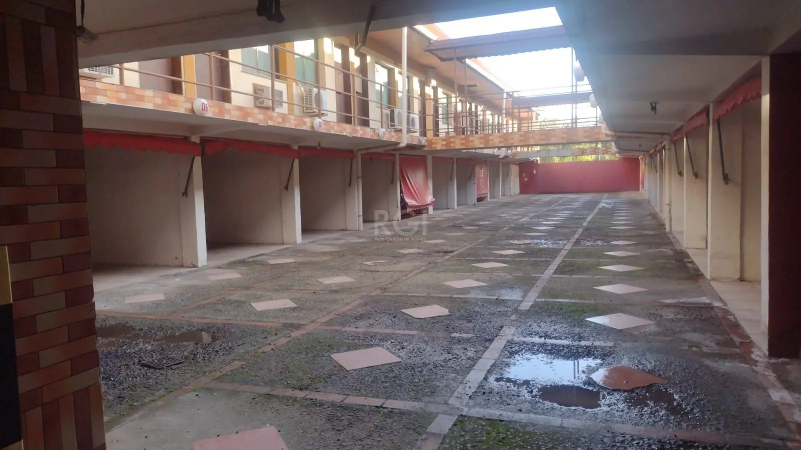 Imagem Predio para Venda - 660m², 0 dormitórios, Sarandi