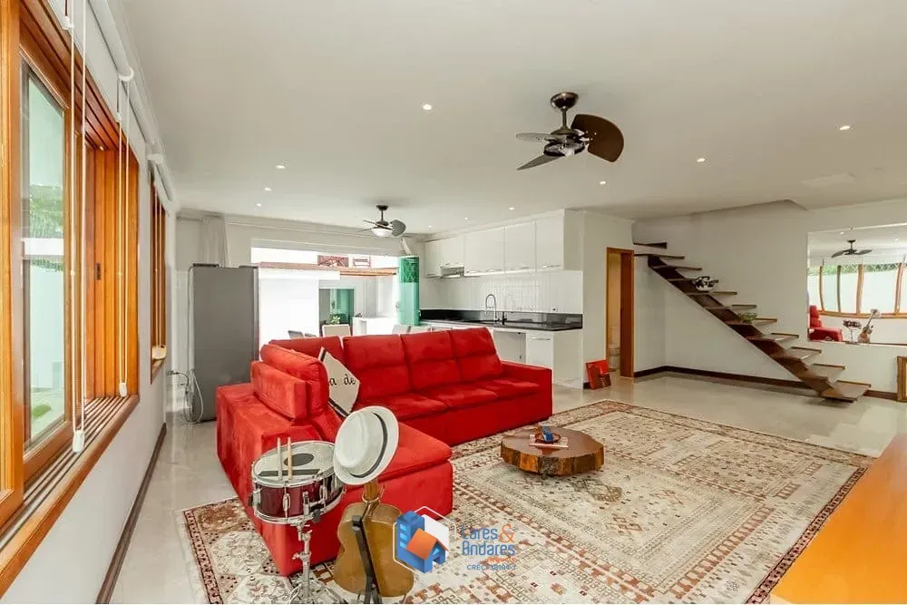 Foto do imóvel Casa à venda 3 Quartos 1 Suite 3 Vagas 247M² Guarapiranga São Paulo - SP em Rua Relva Velha