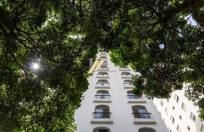Imagem Apartamento mobiliado para alugar no Cambuí: 3 Quartos, 1 Suíte, 4 Banheiros, 1 Vaga de Garagem, 180m² - Campinas-SP