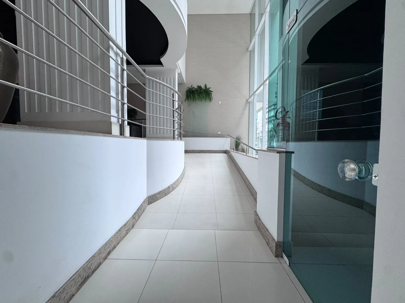Imagem Apartamento com vista para o mar à venda com 122m2 por R$ 2.300.000,00