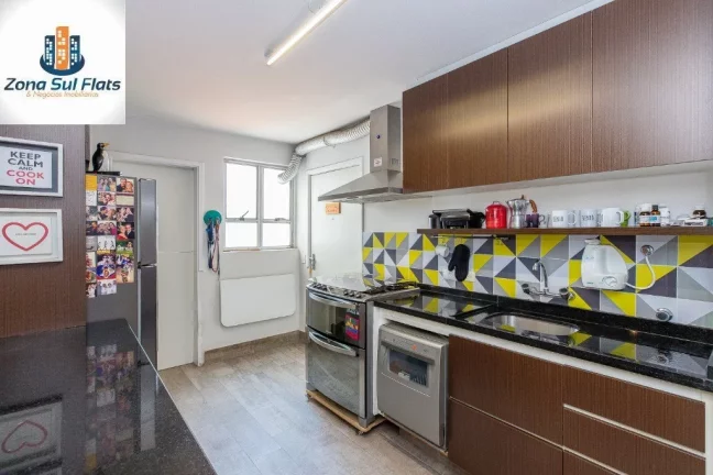Imagem Apartamento à Venda Em Pinheiros Com 2 Dormitórios Sendo 1 Suíte, Sala Ampliada e 1 Vaga
