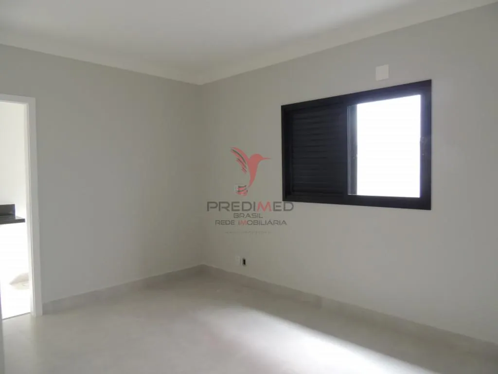 Imagem Vendo, excelente Casa Térrea com 3 Quartos, sendo 2 Suites, 3 Vagas Garagem, no Beira Rio