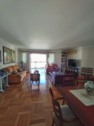 Imagem Refinado Apartamento de Alto Padrão com 211m² na Prestigiosa Vila Rica - Boqueirão, Santos