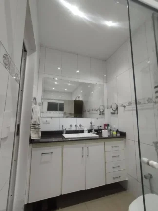 Imagem Casa térrea, 3 dormitórios ( 1 suíte), 4 vagas, Cond. Crystal Park, Jacareí.