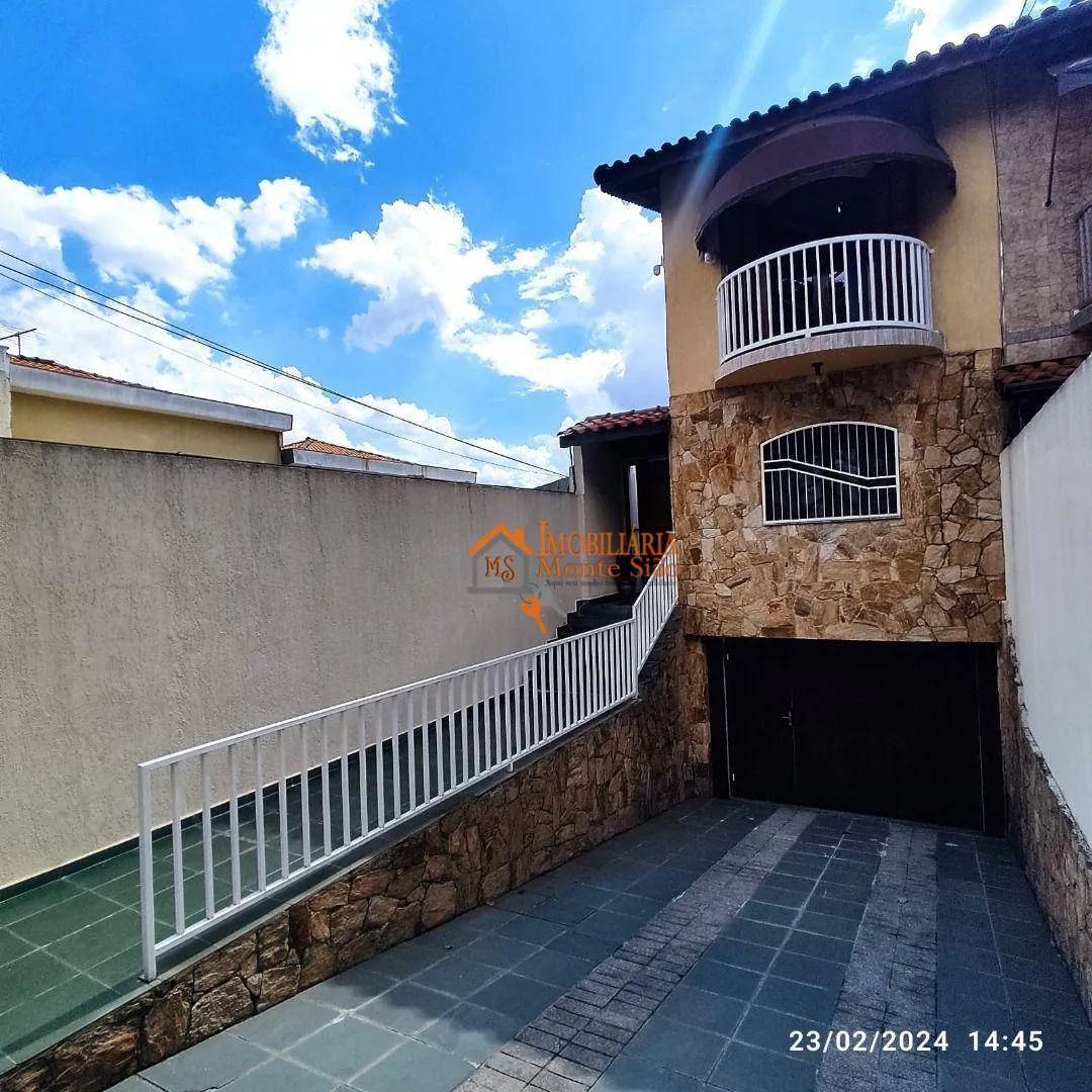 Imagem Sobrado com 3 dormitórios à venda, 198 m² por R$ 897.000,00 - Jardim Vila Galvão - Guarulhos/SP