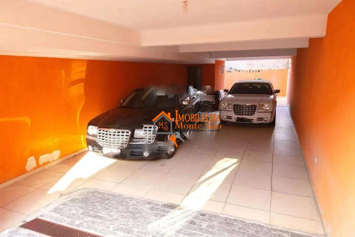 Imagem Casa com 3 dormitórios à venda, 168 m² por R$ 767.000,00 - Jardim Rizzo - Guarulhos/SP