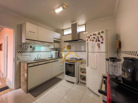 Imagem Casa com 3 quartos e lazer privativo perto do centro de Teresópolis