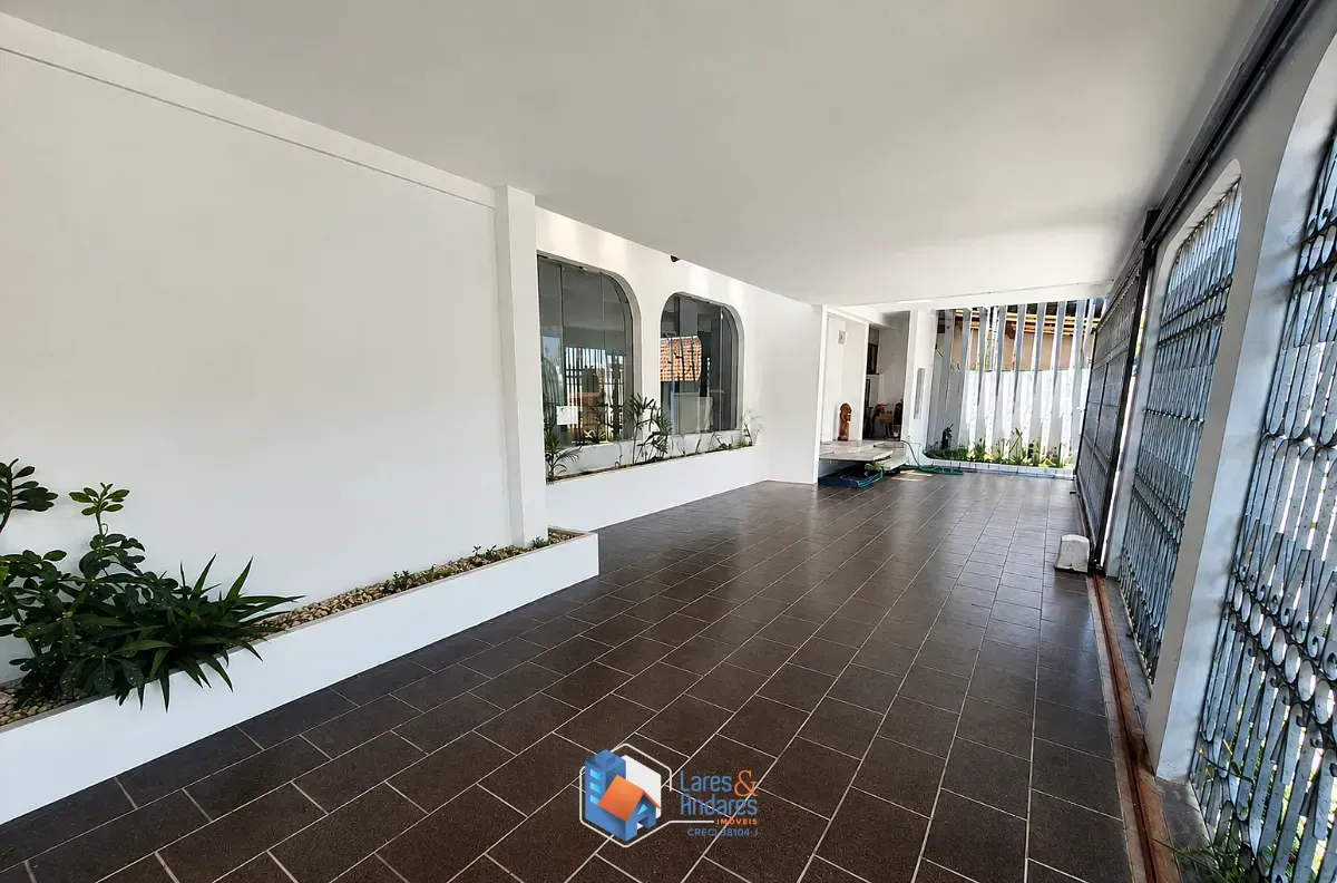 Foto do imóvel Casa para venda em Parque Continental com 4 quartos, sendo 3 suítes, 248m² em Rua José Ferreira Keffer