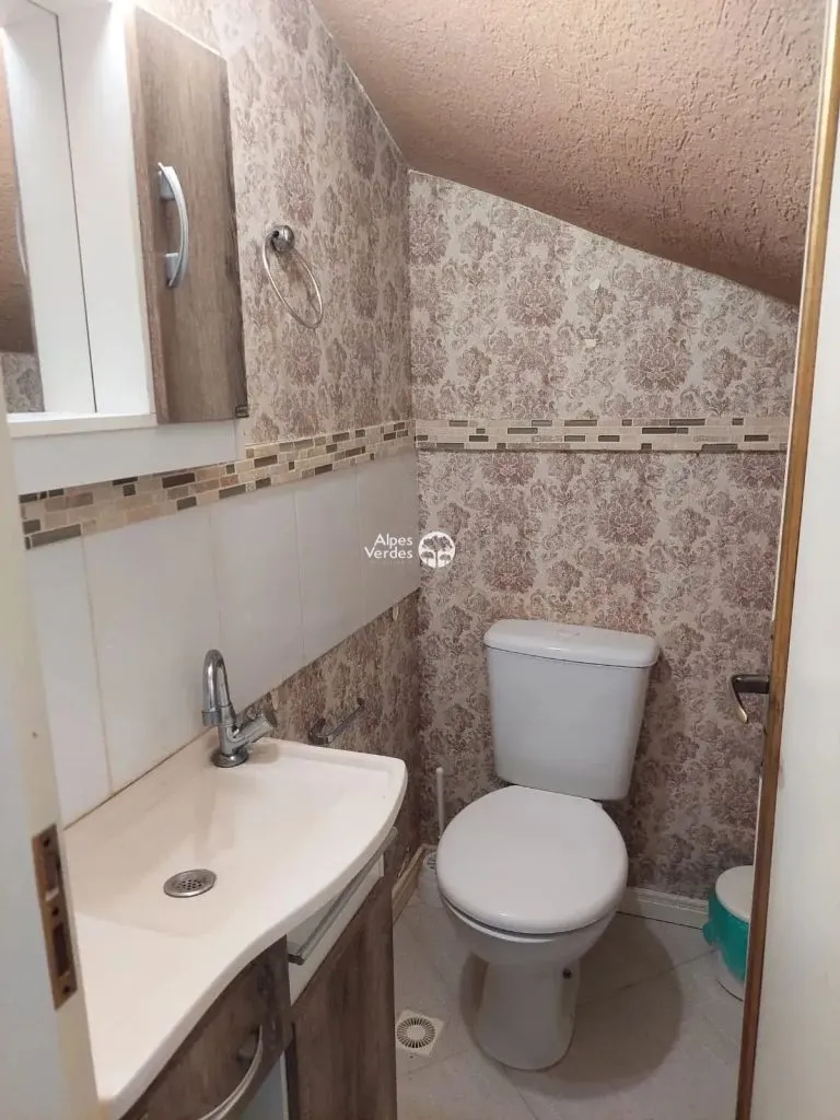 Imagem Vende-se Casa geminada em Canela, Centro, com 2 quartos.