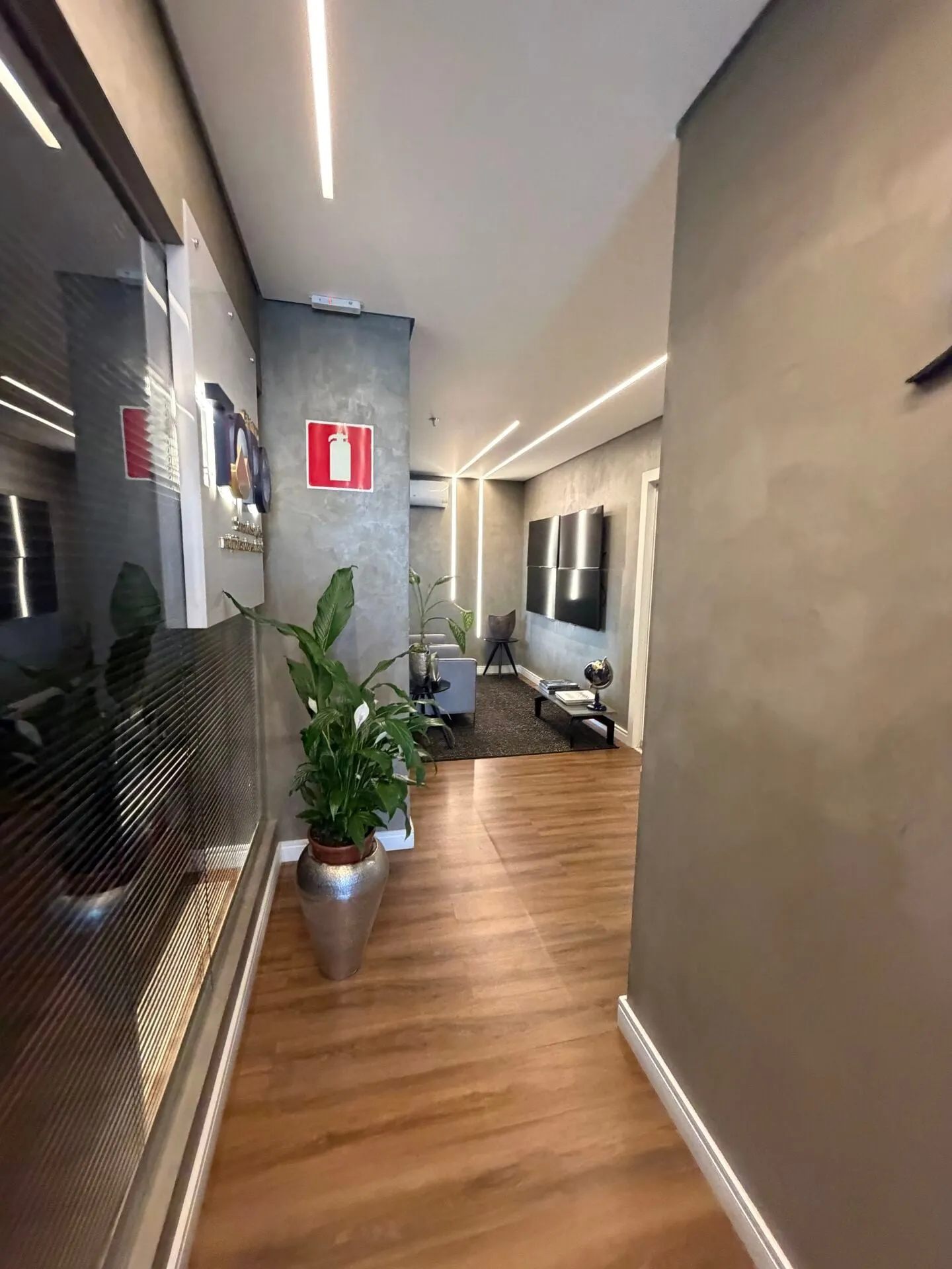 Imagem Sala comercial à venda no bairro Funcionários - Belo Horizonte/MG