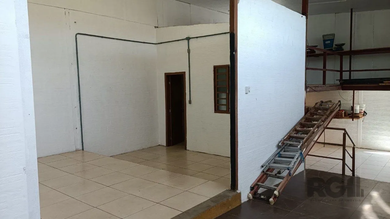 Imagem casa mista com 2 vagas na cavalhada Porto Alegre /RS