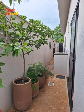 Imagem Imperdível casa em condomínio na Vila do Golf, Ribeirão Preto-SP: 4 quartos, 4 suítes, 2 salas, 6 banheiros, 4 vagas, 188m²!