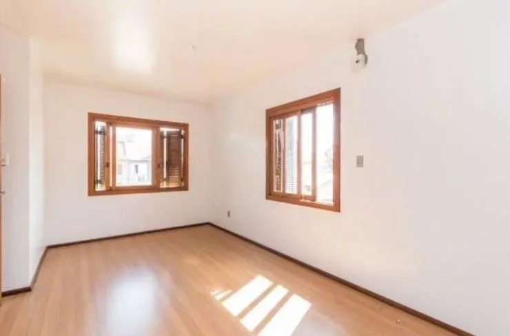 Imagem Casa/sobrado de 4 dormitórios I 1 suíte I 4 vagas I Altos Do Ipê