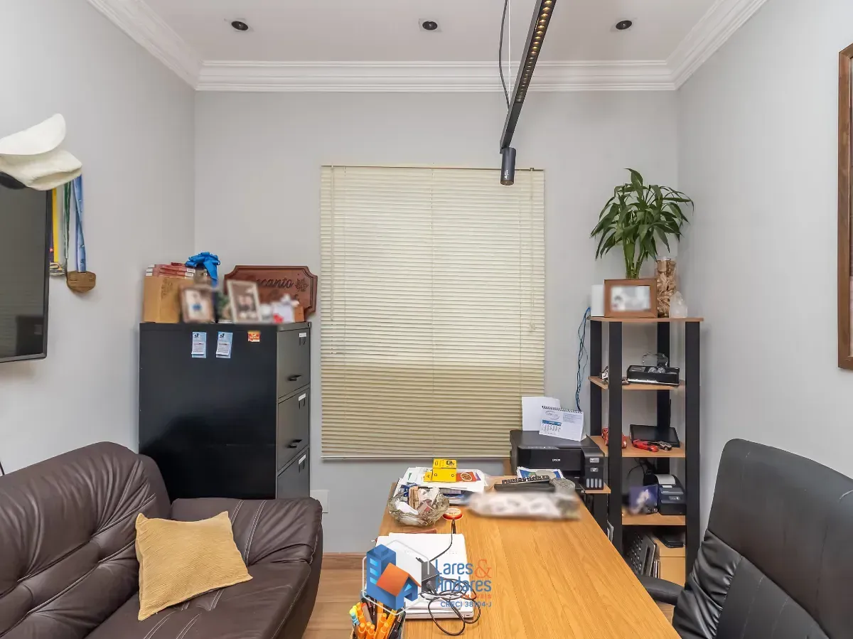 Imagem Sobrado para venda em Jaraguá com 3 quartos, sendo 3 suítes, 335m²