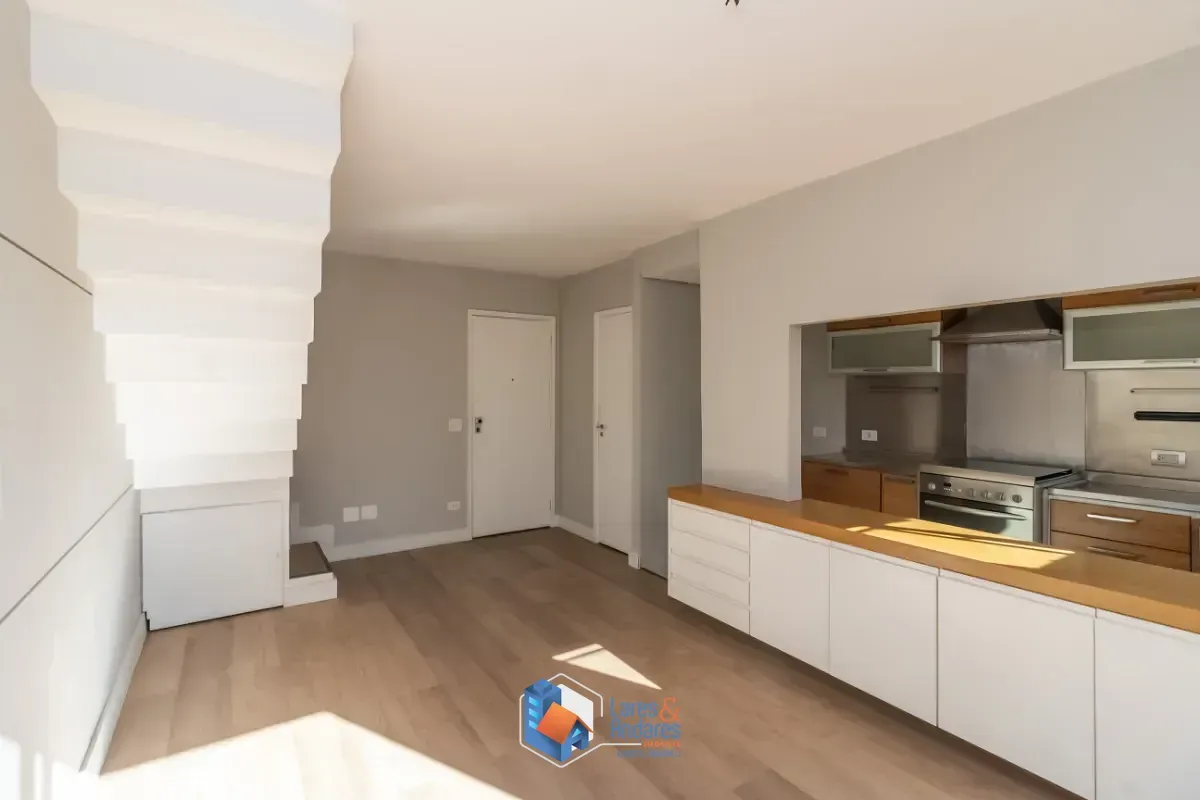 Imagem Triplex para venda em Itaim Bibi com 1 quarto, sendo 1 suíte, 90m²