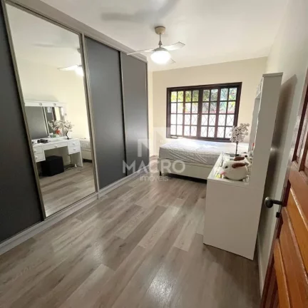 Imagem Casa c/ piscina | Barra | 3 quartos (2 suítes) | 140m²