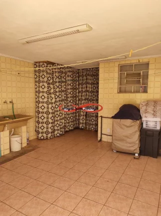 Imagem CASA TÉRREA À VENDA AO LADO DO METRÔ ARTUR ALVIM.