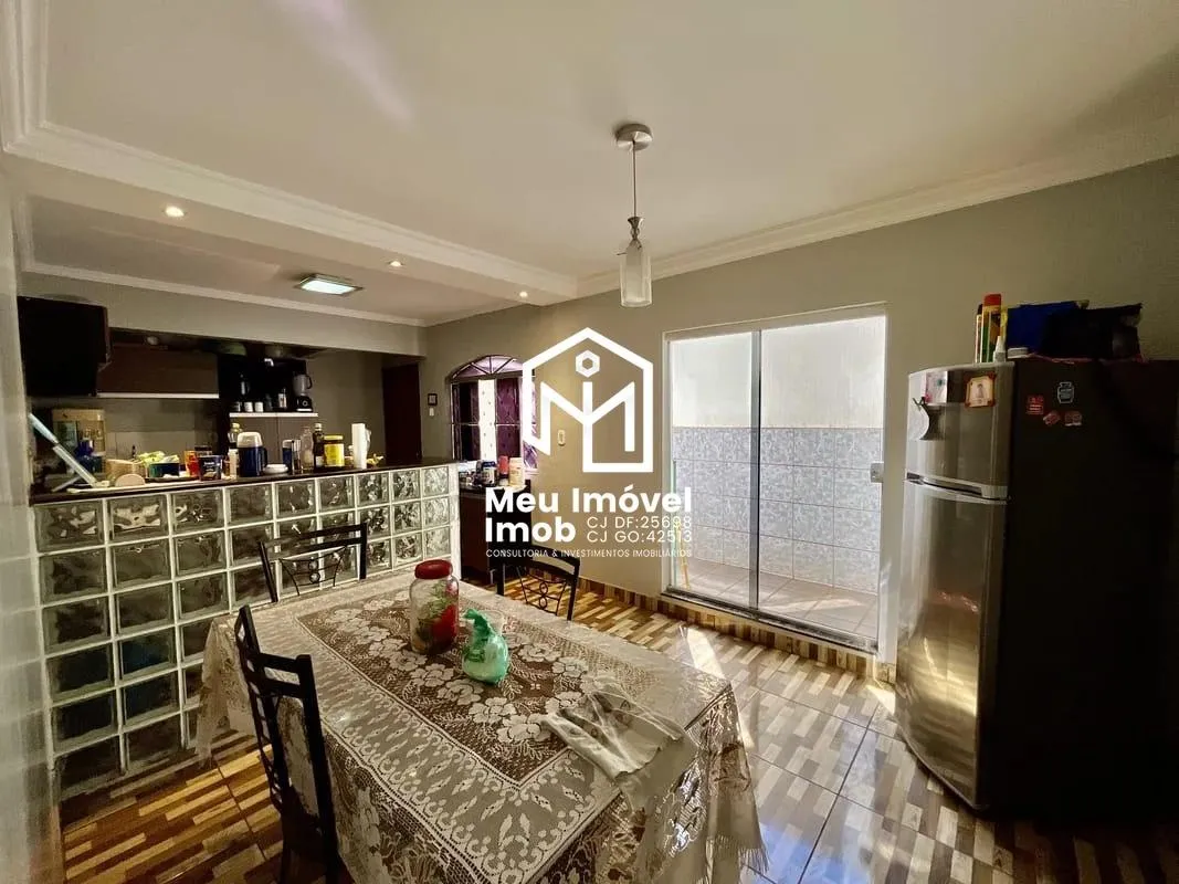 Imagem Casa 3 Quartos 2 Suítes 4 Vagas 360m² Taguatinga Norte/DF