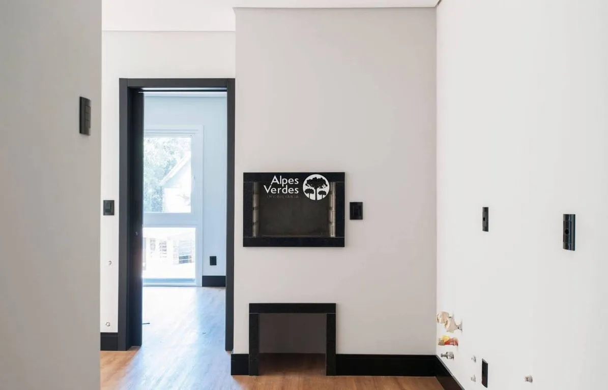 Imagem Vende-se Apartamento no Centro de Gramado, com 2 quartos