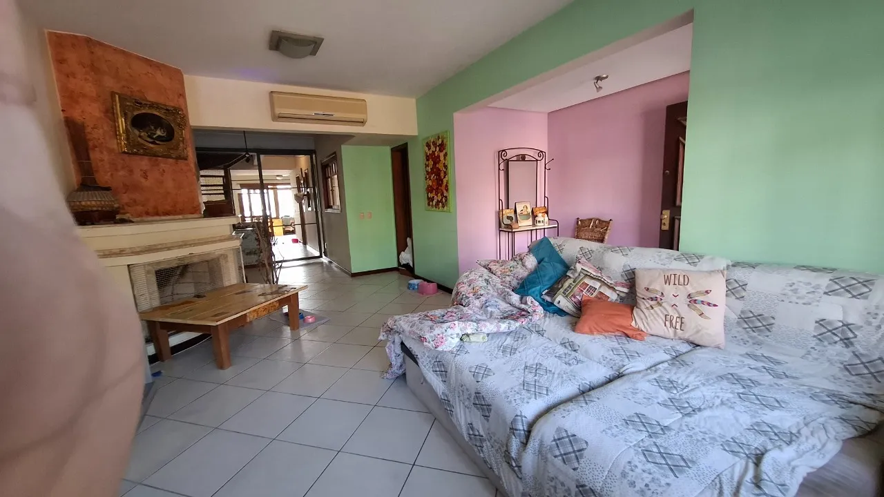 Imagem Casa para Locação no Bairro Chácara das Pedras - Ampla, Confortável e Bem Localizada!

Casa disp...