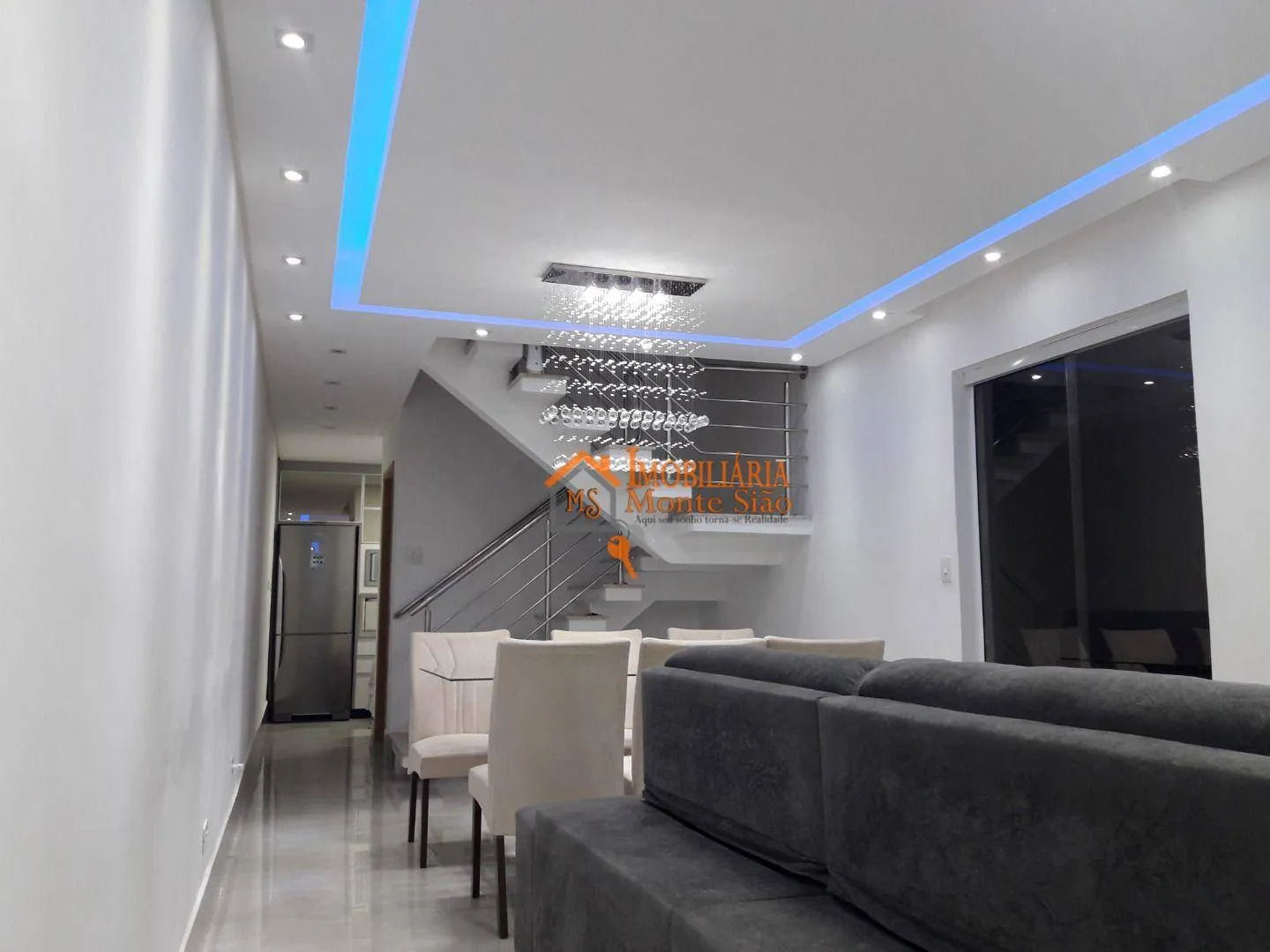 Imagem Sobrado com 3 dormitórios à venda, 140 m² por R$ 640.000,00 - Jardim Adriana - Guarulhos/SP