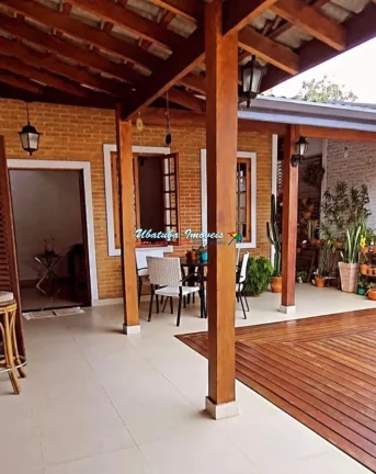 Imagem Linda Casa com Ótima Localização.