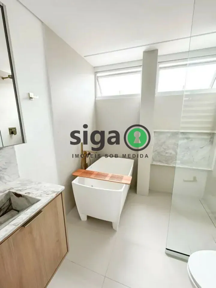 Imagem Alto Padrão Totalmente Reformado na Vila Cordeiro