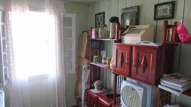 Imagem Casa para Venda em Concórdia, Imperial, 7 dormitórios, 3 banheiros
