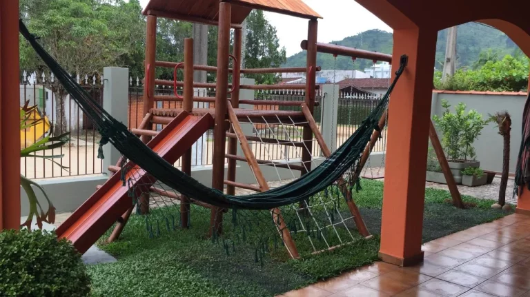 Imagem Casa espaçosa com piscina - Aluguel Temporário - Praia das Toninhas - Ate 18 pessoas