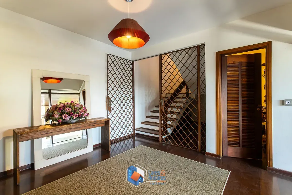 Imagem Sobrado para venda em Butantã com 5 quartos, sendo 3 suítes, 539m²
