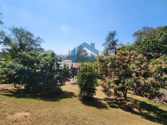 Imagem Casa Exclusiva em Cond na Granja Viana – Privacidade e Sofisticação!