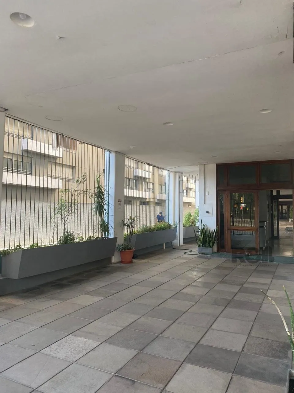 Imagem Vende-se apartamento impecável de 2 dormitórios