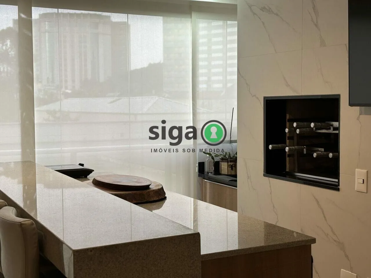 Imagem Apartamento no Campo Belo - 3 Suítes, 147 m², Mobiliado e com Acabamentos de Alto Padrão