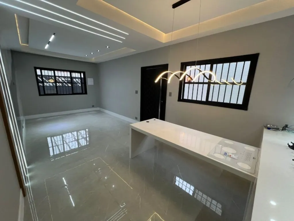 Imagem CASA COM 175,00 m² - AVIAÇÃO - PRAIA GRANDE SP
