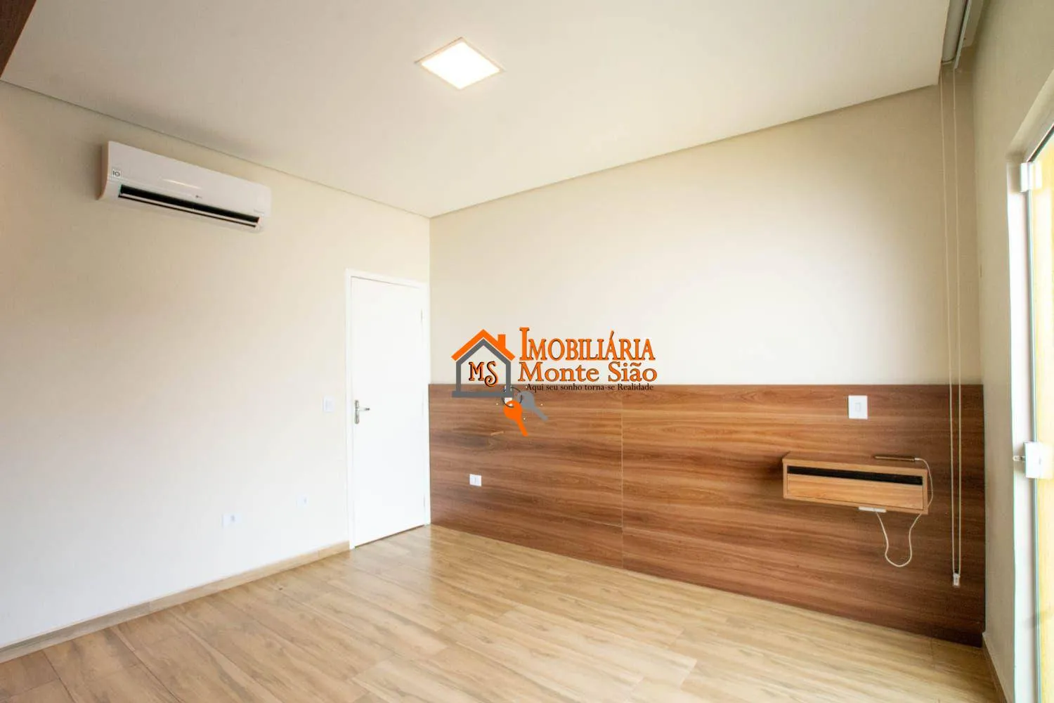 Imagem Sobrado com 3 dormitórios à venda, 140 m² por R$ 750.000,00 - Jardim Presidente Dutra - Guarulhos/SP