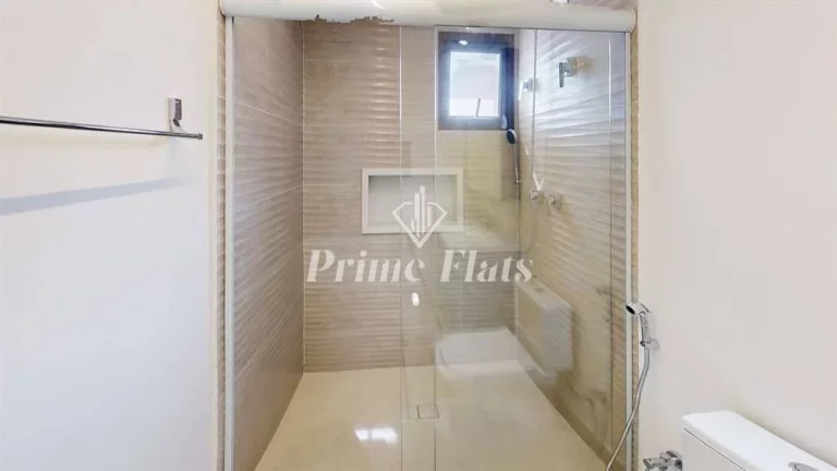 Imagem Apartamento disponível para venda no Edifício Viseu, com 280m², com 3 dormitórios e 5 vagas de garagem