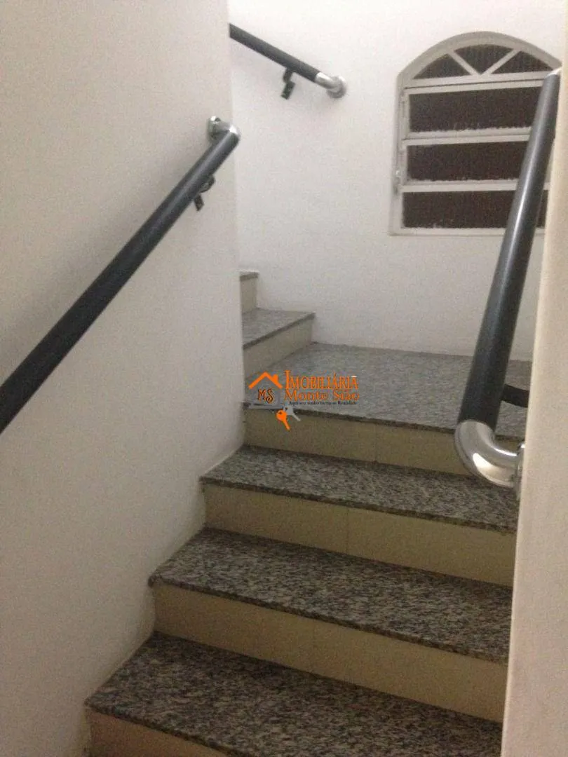 Imagem Casa com 3 dormitórios à venda, 134 m² por R$ 1.120.000,00 - Parque Renato Maia - Guarulhos/SP