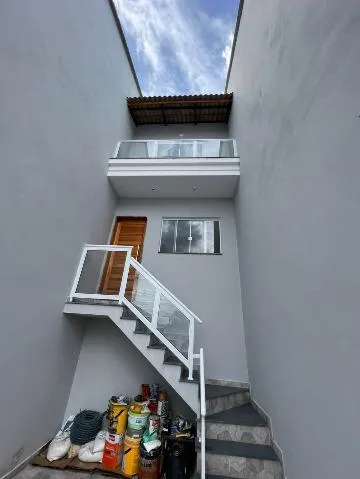 Imagem VENDA DE SOBRADO NO JARDIM AMAZONAS, EM ITAQUAQUECETUBA/SP, 65m² com 2 quartos, quintal gramado, churrasqueira e 02 vagas para auto. CONSULTE-NOS.