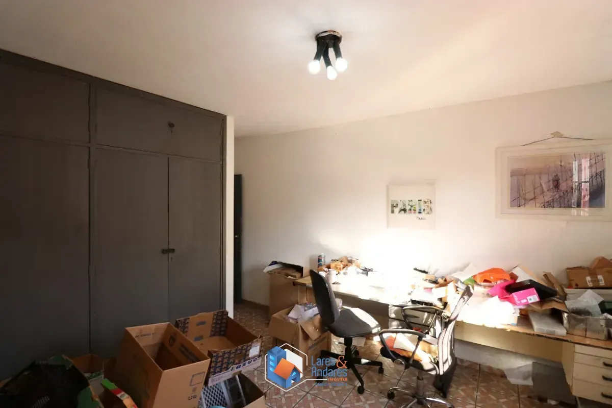 Imagem Sobrado para venda em Vila Ipojuca com 4 quartos, sendo 1 suíte, 520m²